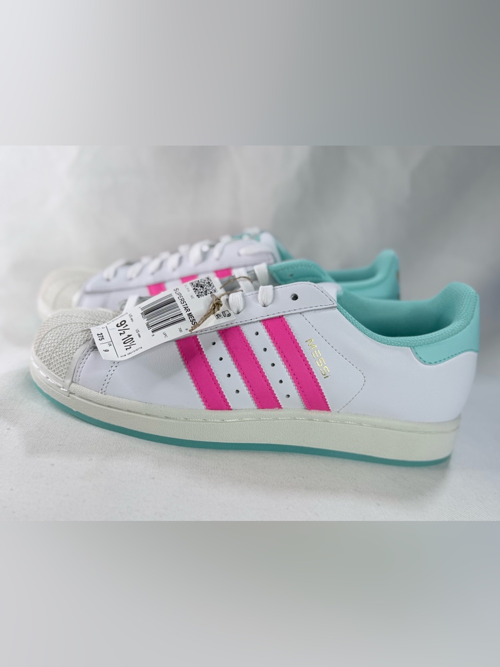 adidas unisex Superstar Messi Sneakers M9.5 W10.5